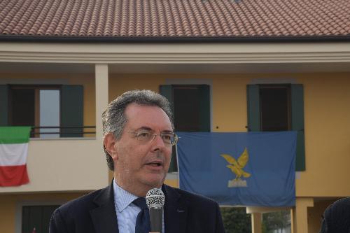 L'assessore Graziano Pizzimenti mentre interviene a Palmanova